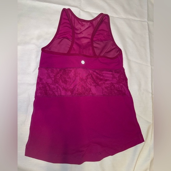 Lululemon Deep V Tank size 8 - Picture 2 of 5